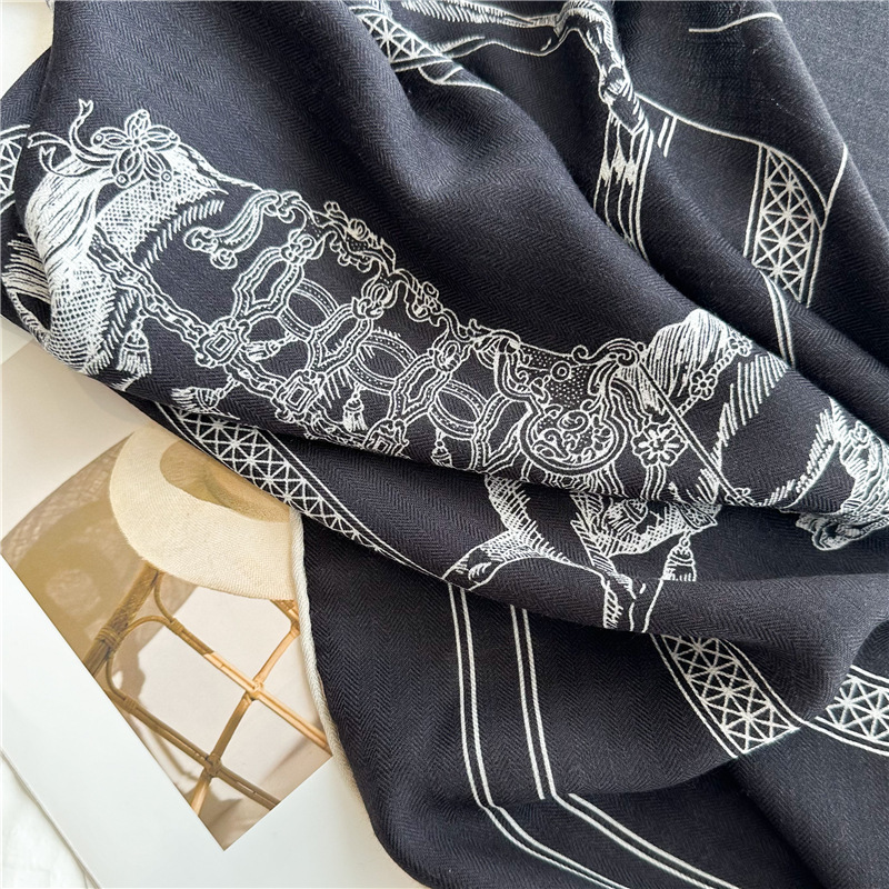 Sciarpa in misto seta di lana  - Accessories Brand For Women recensione e prezzo