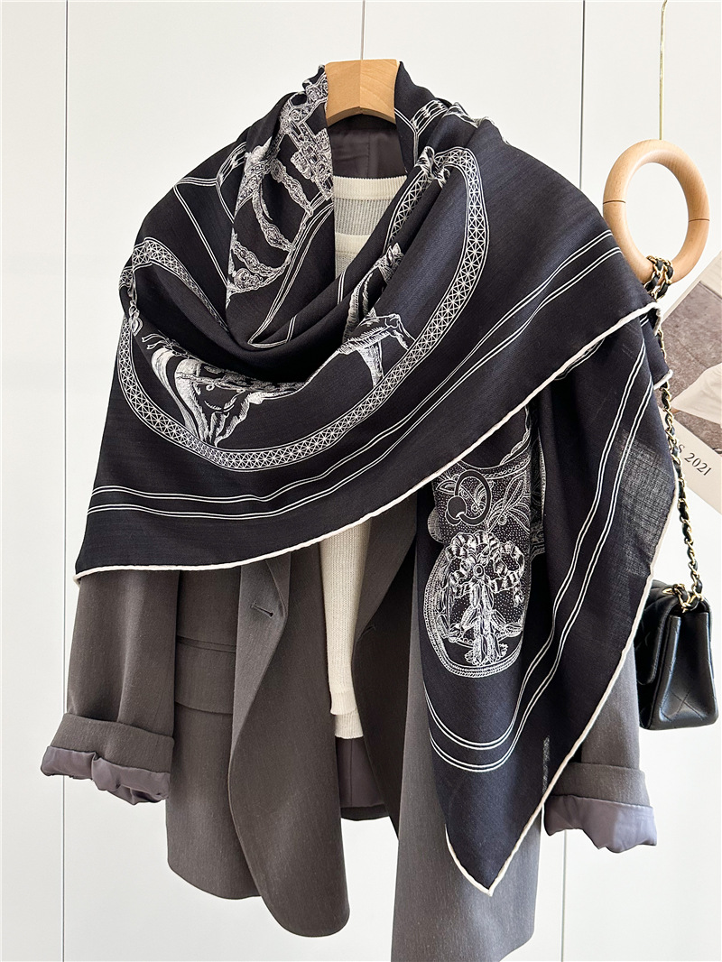 Sciarpa in misto seta di lana  - Accessories Brand For Women recensione e prezzo
