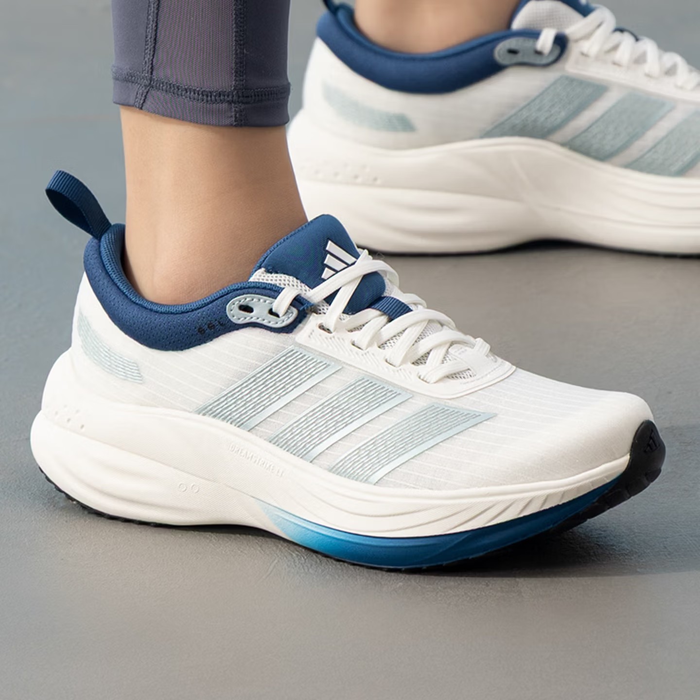 Scarpe da corsa adidas CUSHION - Women'S Accessories Adidas recensione e prezzo