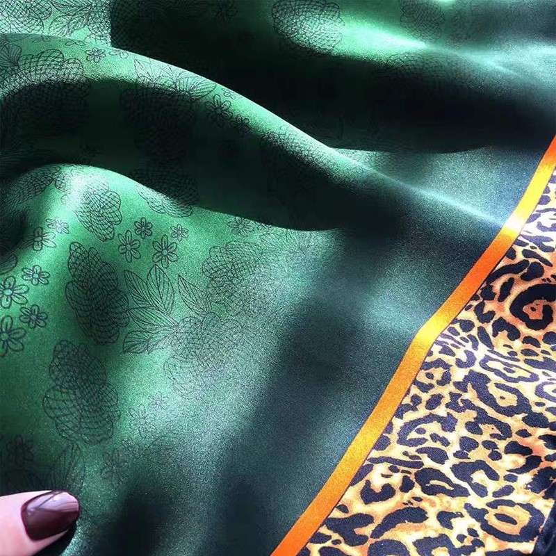 [BYSIFA] Nuova Sciarpa di seta - Accessories Brand For Women recensione e prezzo