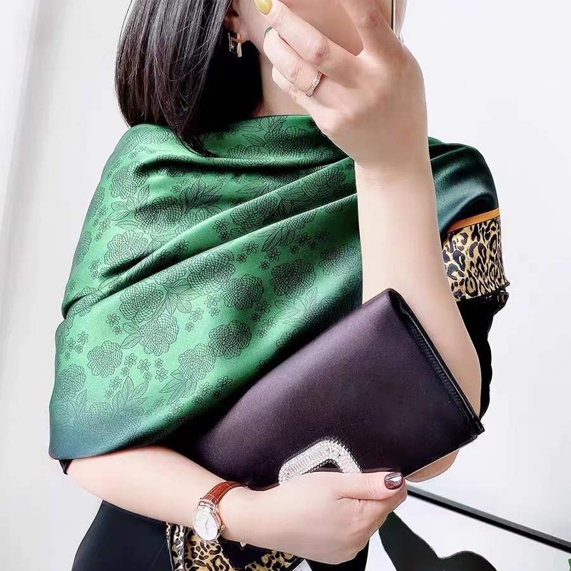 [BYSIFA] Nuova Sciarpa di seta - Accessories Brand For Women recensione e prezzo